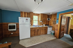 cabin_6_kitchen
