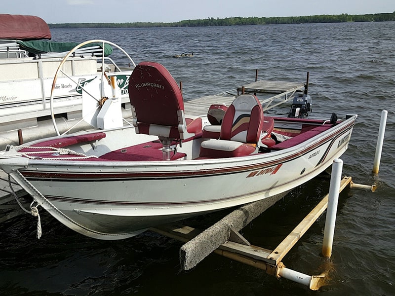 16 foot alumacraft boat